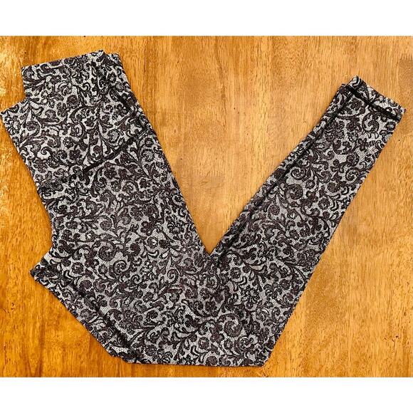 lululemon athletica Pants - EUC Lululemon Wunder Under Mini Cinder Lace Leggings Size 10